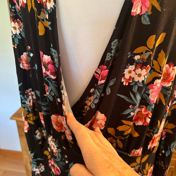 LOFT Open Back Black Floral Long-Sleeve Mini Dress Pink & Teal Accents size 14 - Picture 8 of 16